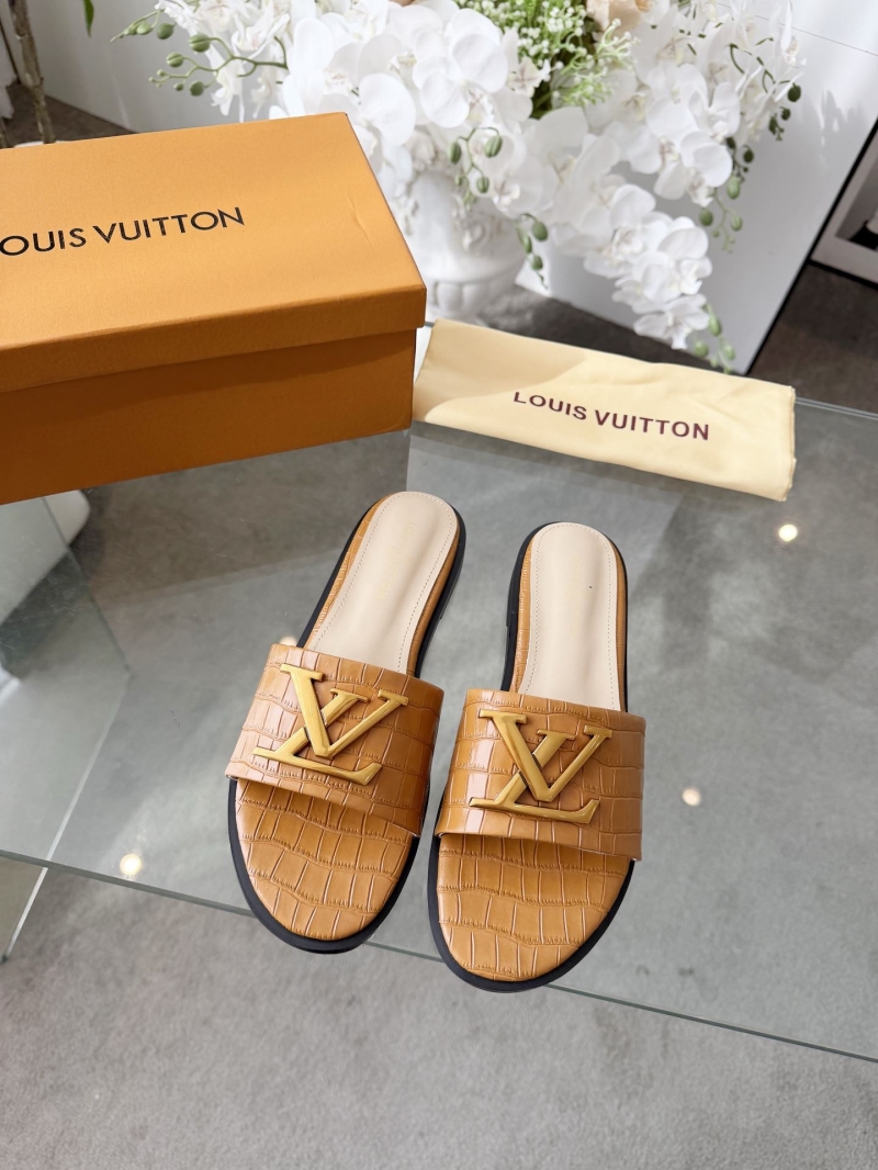 l0vis Vvtt0n slippers